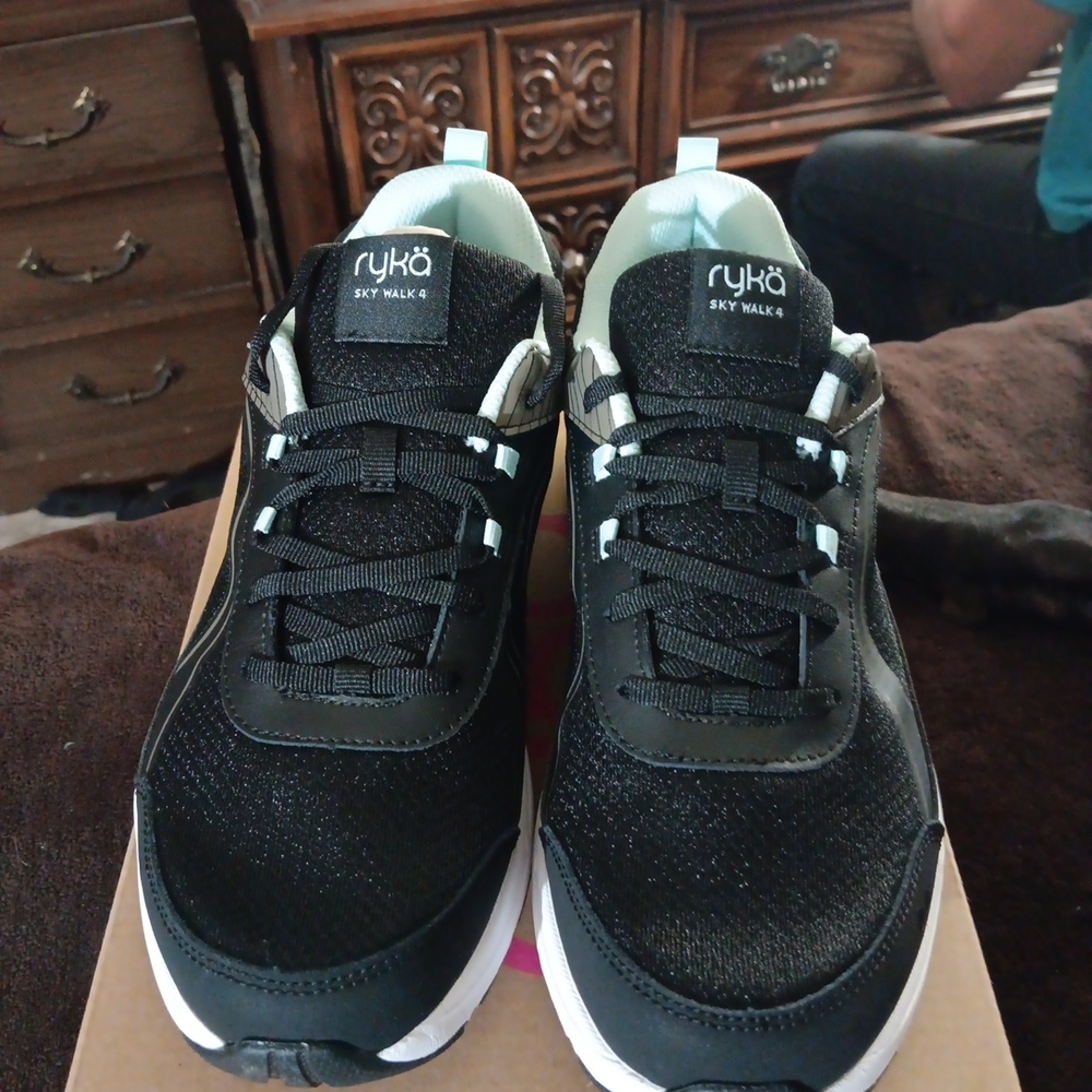 Ryka Sky Walk 4 Black Walking Shoes